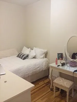 Rented by Town Residential | media 27