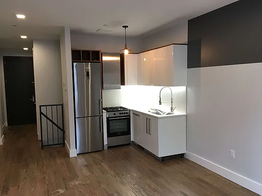 Rented by Cyberapts Management | media 67