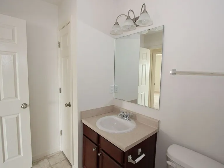 2425 Cushing Dr — Photo 18