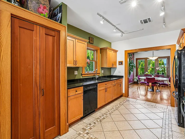 281 Piermont Ave — Photo 21