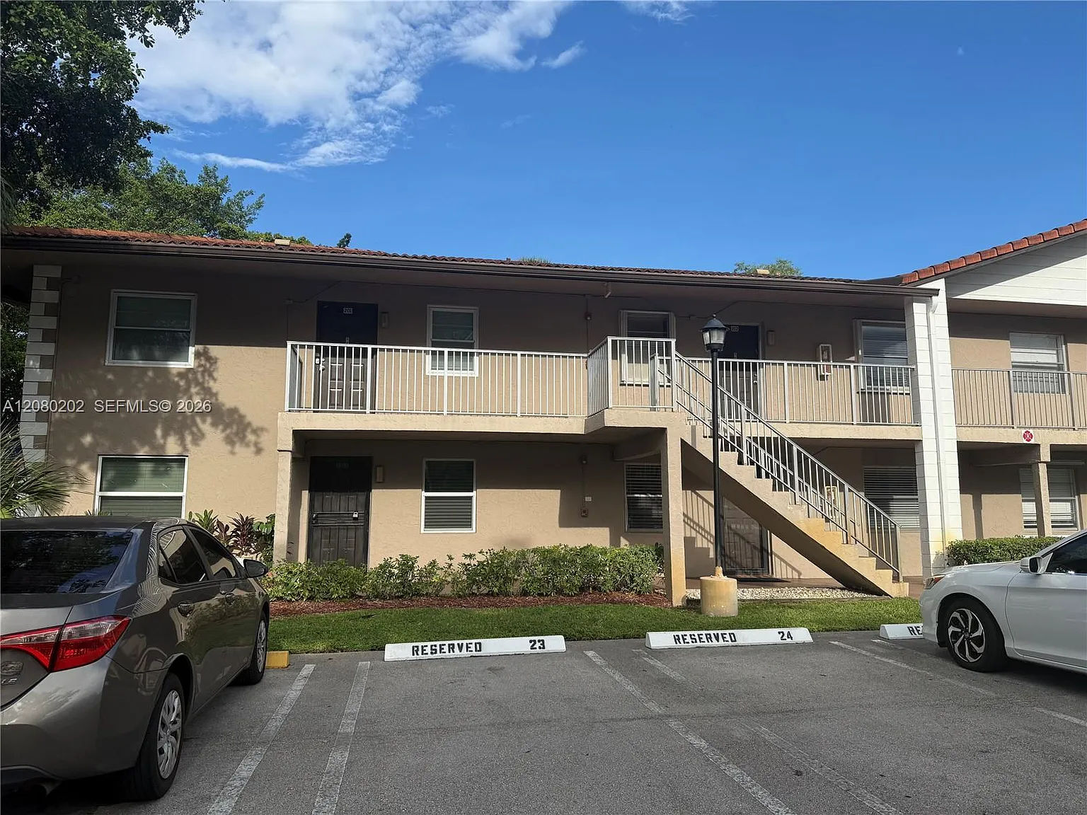 Palm Village Condo — Photo 1