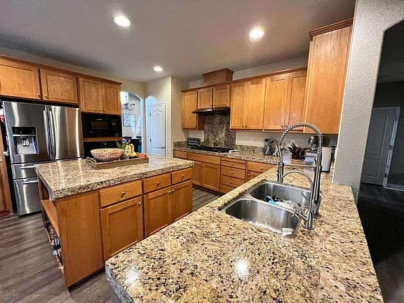 2nd image of 1916 Vistana Dr