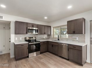 2950 W Calle Pajarito, Tucson, AZ 85746