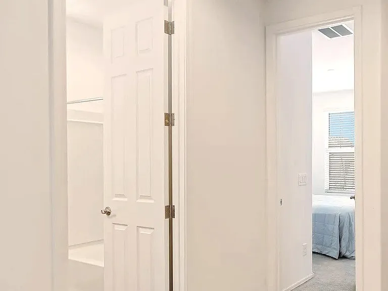 1251 E Jahns Dr — Photo 12