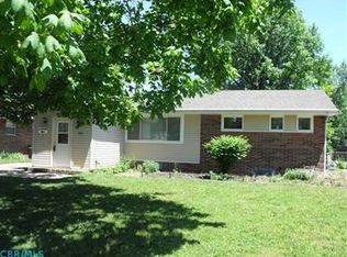 1064 Lynwood Ave, Circleville, OH 43113