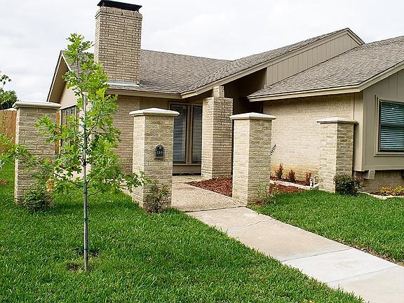 3rd image of 2313 Westbrook Dr