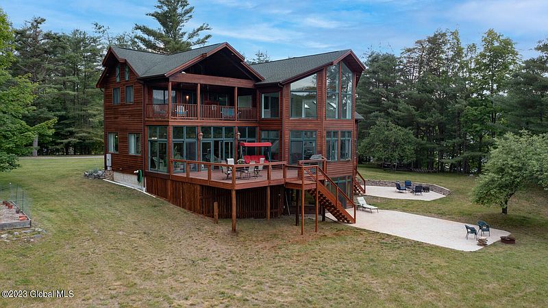 2nd image of 1282 Burden Lake Road