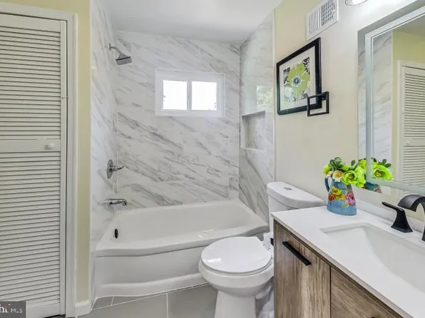 2308 Berkley St, Temple Hills, MD 20748