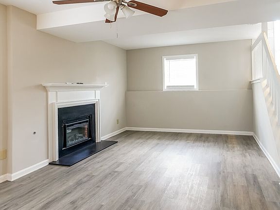 4th image of 890 Highland Ter NE