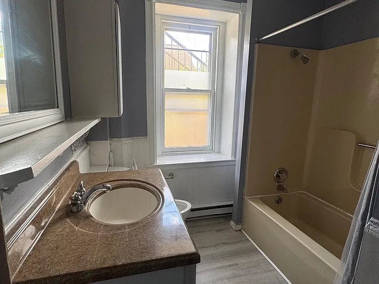 203 Bridge St — Photo 14
