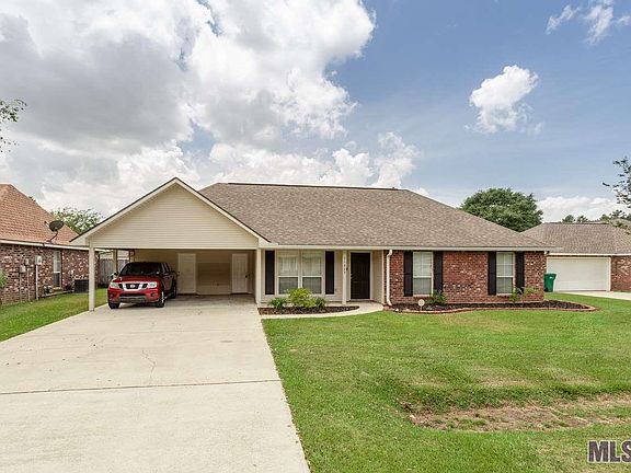 5th image of 35029 Napoleon Dr