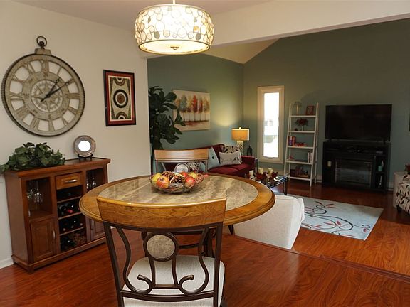 5th image of 2929 Sunnyside Dr #306A
