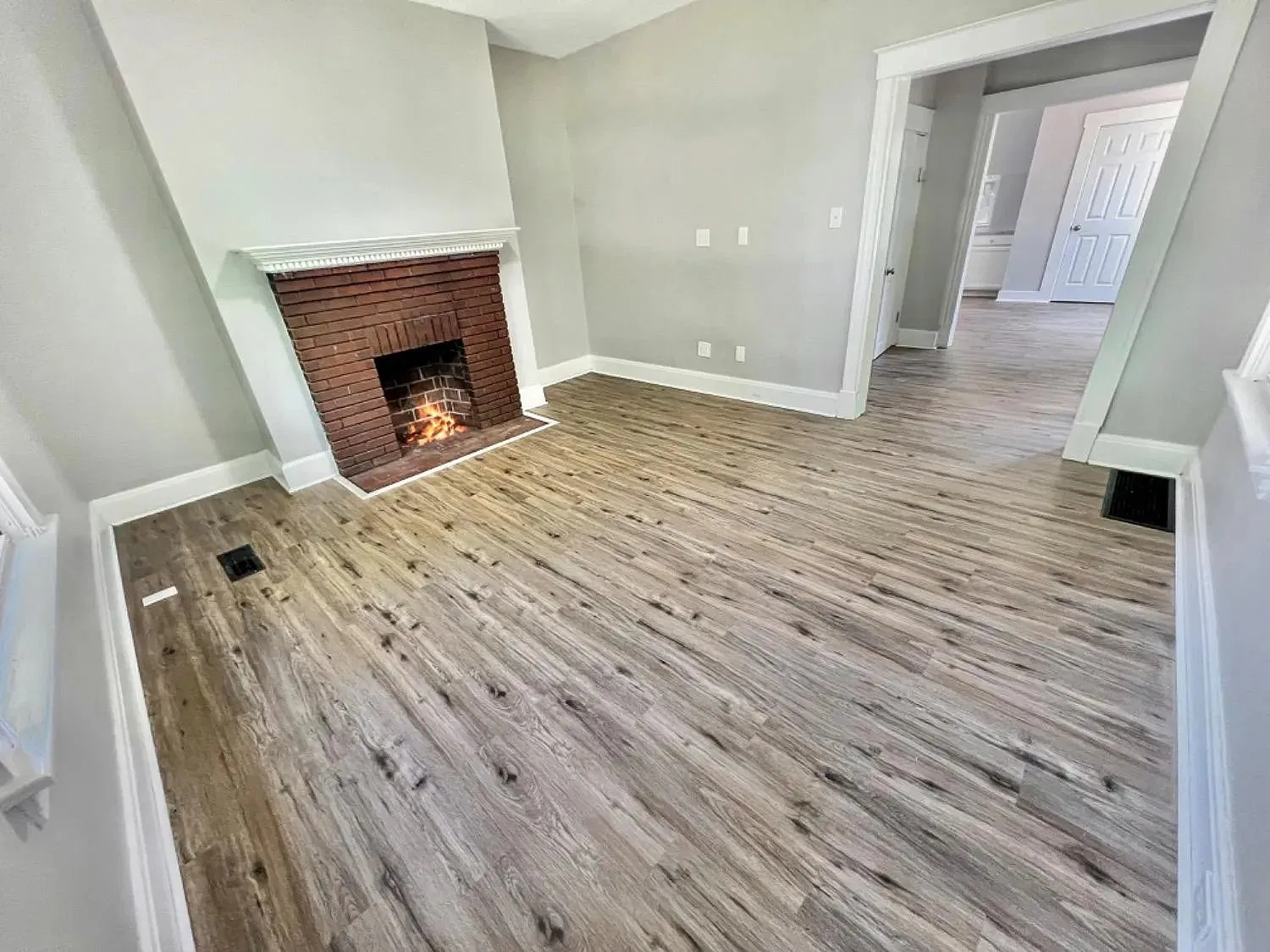 2 bed, 1.5 bath, 1260 sqft, $1,697 — Photo 4