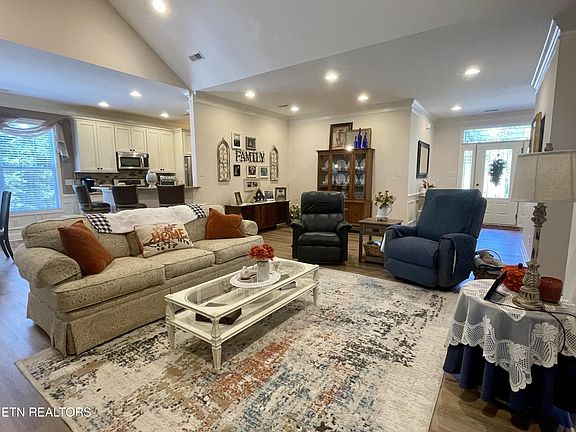 5th image of 7259 Thornbrook Ln