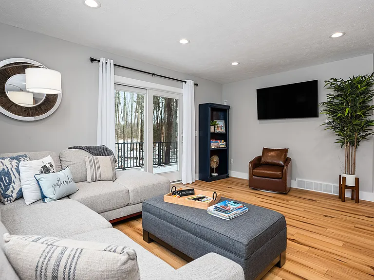 18787 Lakewood Cir — Photo 13