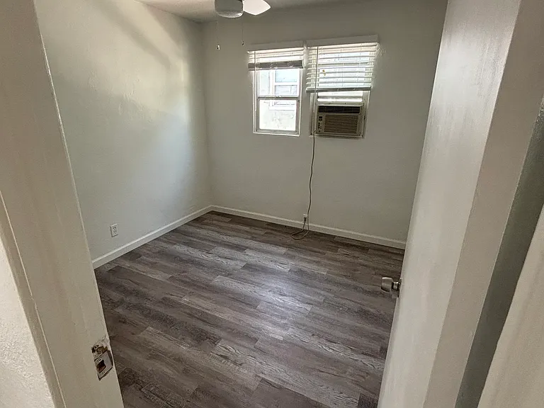 127 Kellner - Bedroom
