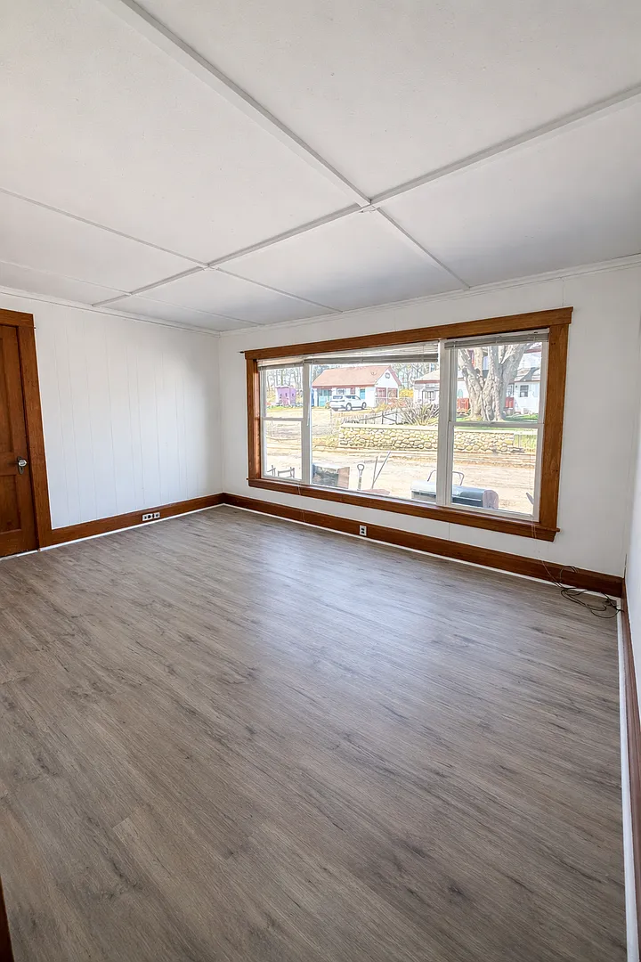 510 Main st- Farmington NH — Photo 4