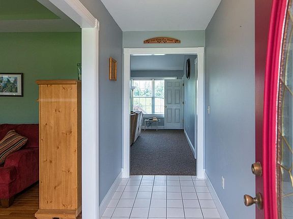 2nd image of 1327 Travis Dr