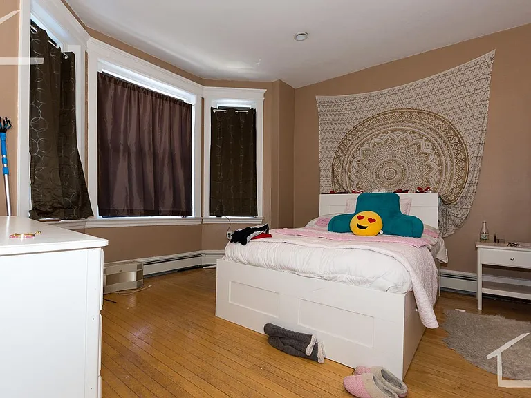 185 Harvard Ave #4 — Photo 10
