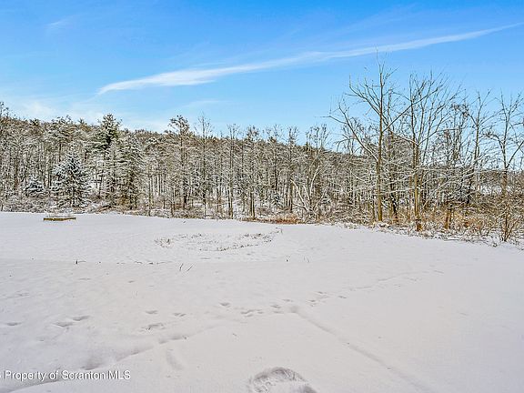 5th image of 642 Bodle Rd