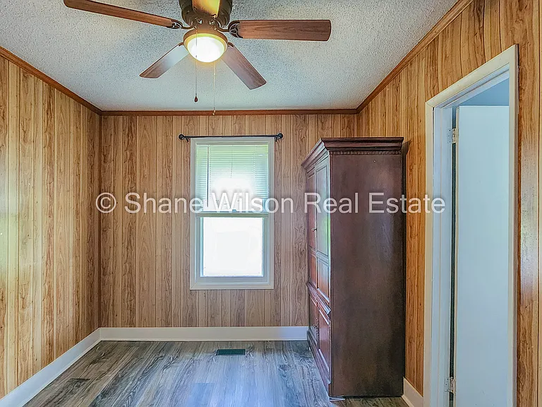 190 Cleveland St — Photo 13