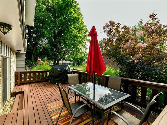 5th image of 4600 La Burnum Dr