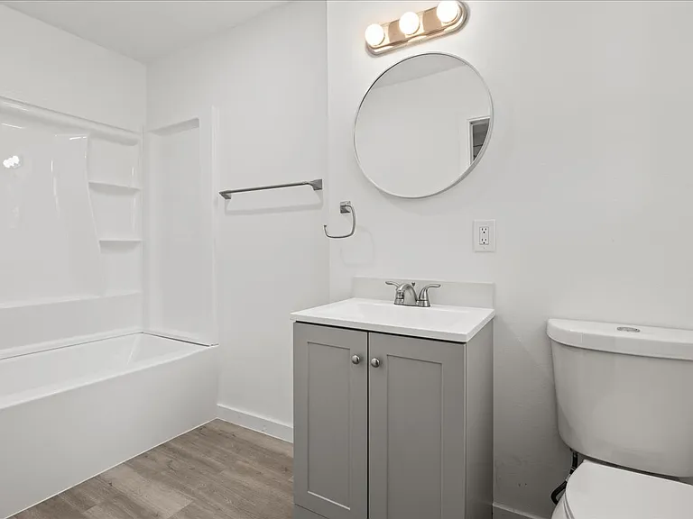 317 E Wright Blvd — Photo 14