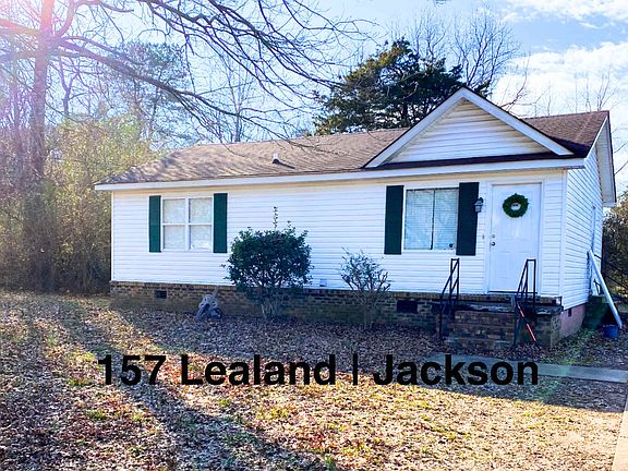 3rd image of 4 Waverly Dr