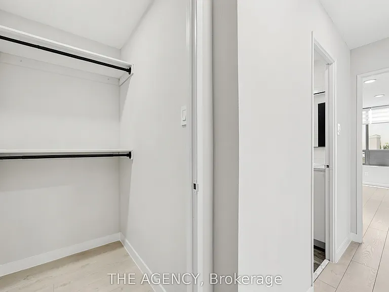 2350 Dundas St W #2911A — Photo 14