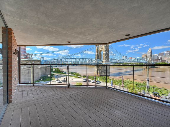 5th image of 1 Riverside Pl Unit 302