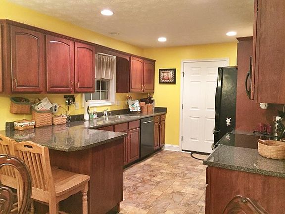 3rd image of 4006 Bronte Ct
