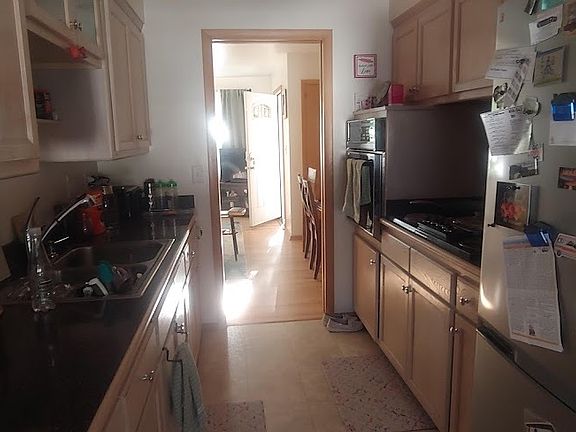 3rd image of 5654 S 106th St #1