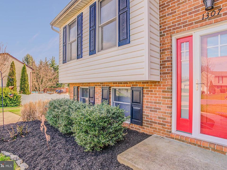 1st image of 1307 Southwell Ln