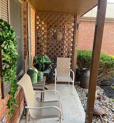 3rd image of 1112 Christi Cir