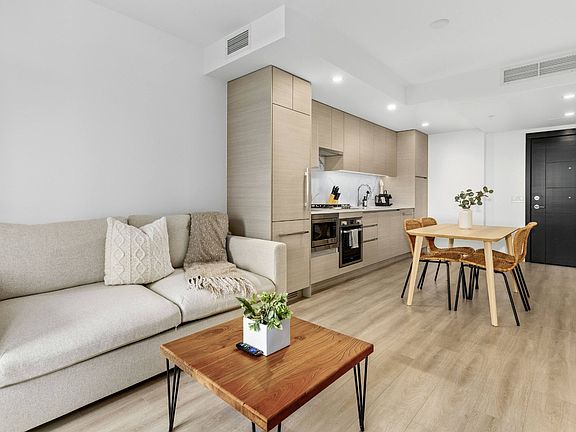 5th image of 823 Carnarvon St #1308