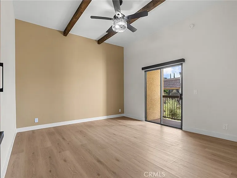18417 Collins St #D — Photo 25