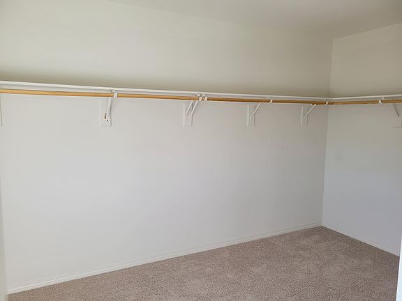 5th image of 28568 Clearview St