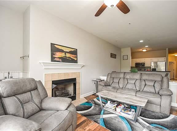 4th image of 103 Pier 33 Dr Unit 204
