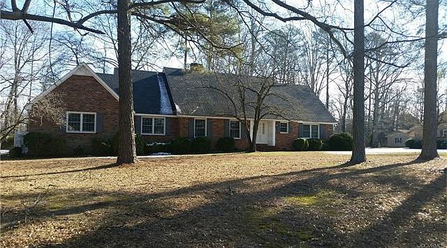 2nd image of 325 Jasper Ln