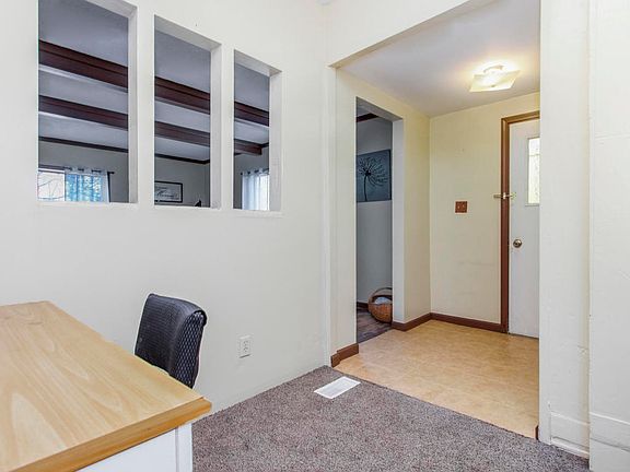5th image of 287 W 22nd St