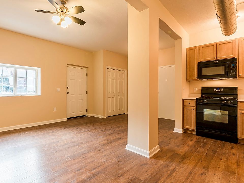 Kitchen & Living Room