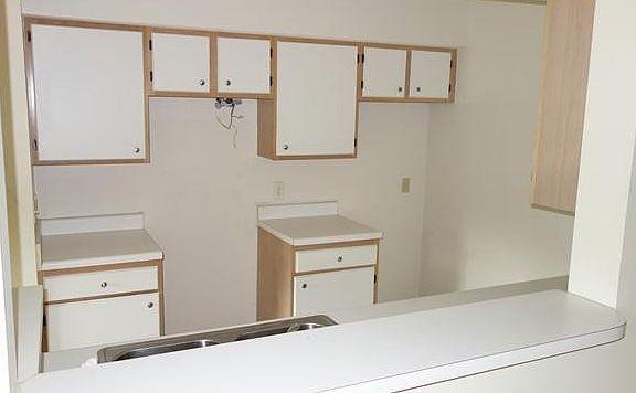 3rd image of 815 W Boynton Beach Boulevard #105