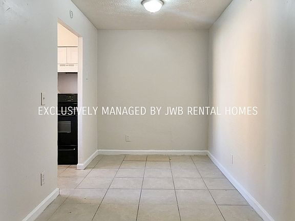 4th image of 1035 Arco Dr APT 25