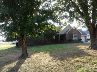 301 Autumn Ridge Dr, Somerset, KY 42503