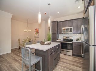 407 Ashley Ct, North Babylon, NY 11703