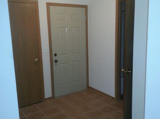 531 Leah Ln APT 2A, Woodstock, IL 60098