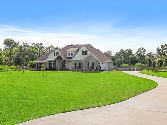 3rd image of 32019 Bayou Bnd