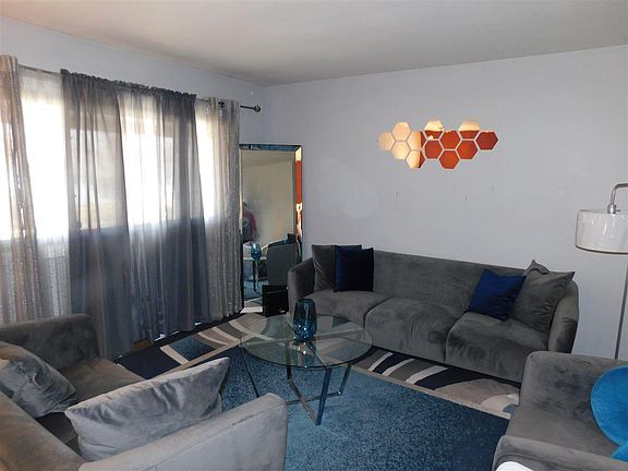 3rd image of 2205 Winters Dr