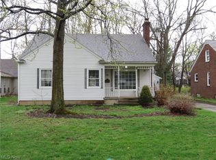 116 Forest Hill Dr, Amherst, OH 44001