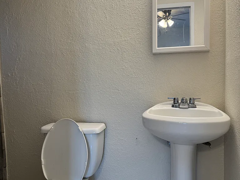 3240 Fashion Ave — Photo 6